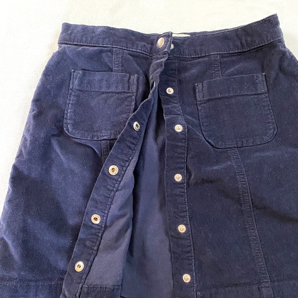 Urban Outfitters Sz XS Blue Velvet Snap Front A-Line Mini Skirt. - Picture 6 of 10